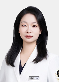 李响 南京江宁牙博士口腔美学修复中心主任