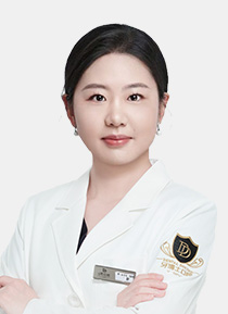王蒙  南京江宁牙博士美学修复中心主任
