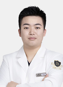 王昱实,南京江宁牙博士美学修复中心主任