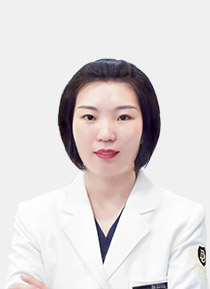 王凌飛 牙博士溫州銀泰機構美學修復中心主診醫師