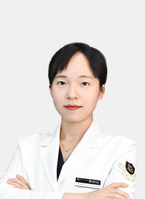 趙丹鳳 牙博士溫州銀泰機構美學修復中心主診醫師