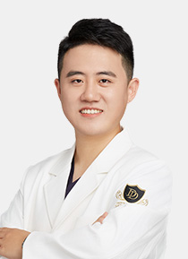 張超 杭州富陽牙博士口腔綜合科全科醫生