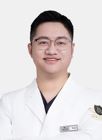 周默颖 南京江宁牙博士口腔精微种植中心主任